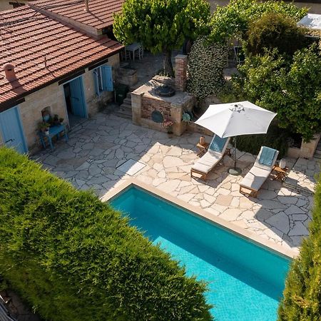 Villa Avgoustis Pachna ภายนอก รูปภาพ