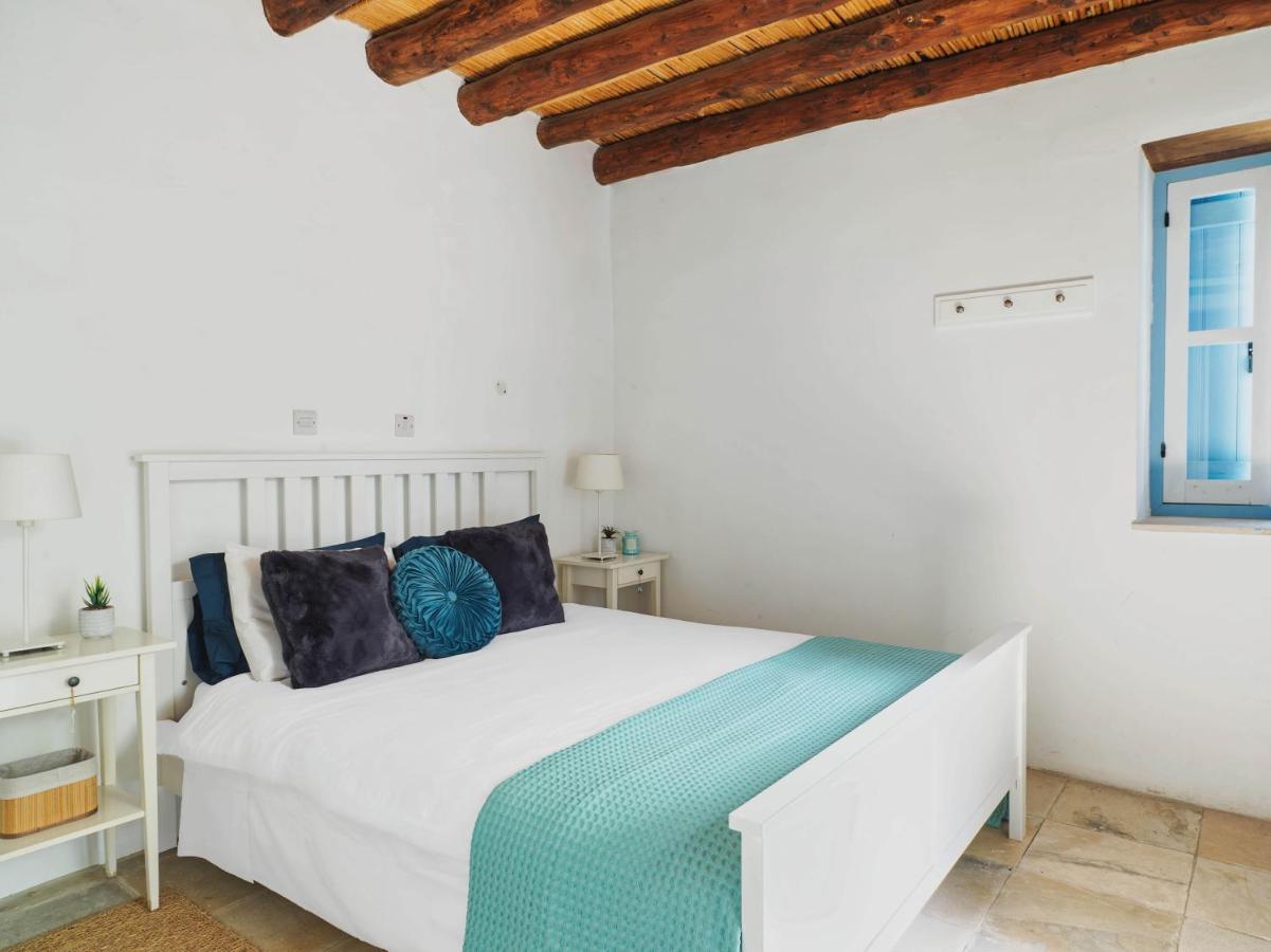 Villa Avgoustis Pachna ภายนอก รูปภาพ